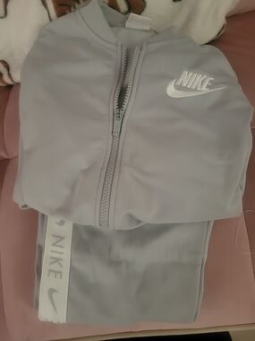 Nike Light Gray Zip Jacket and Leggings Set